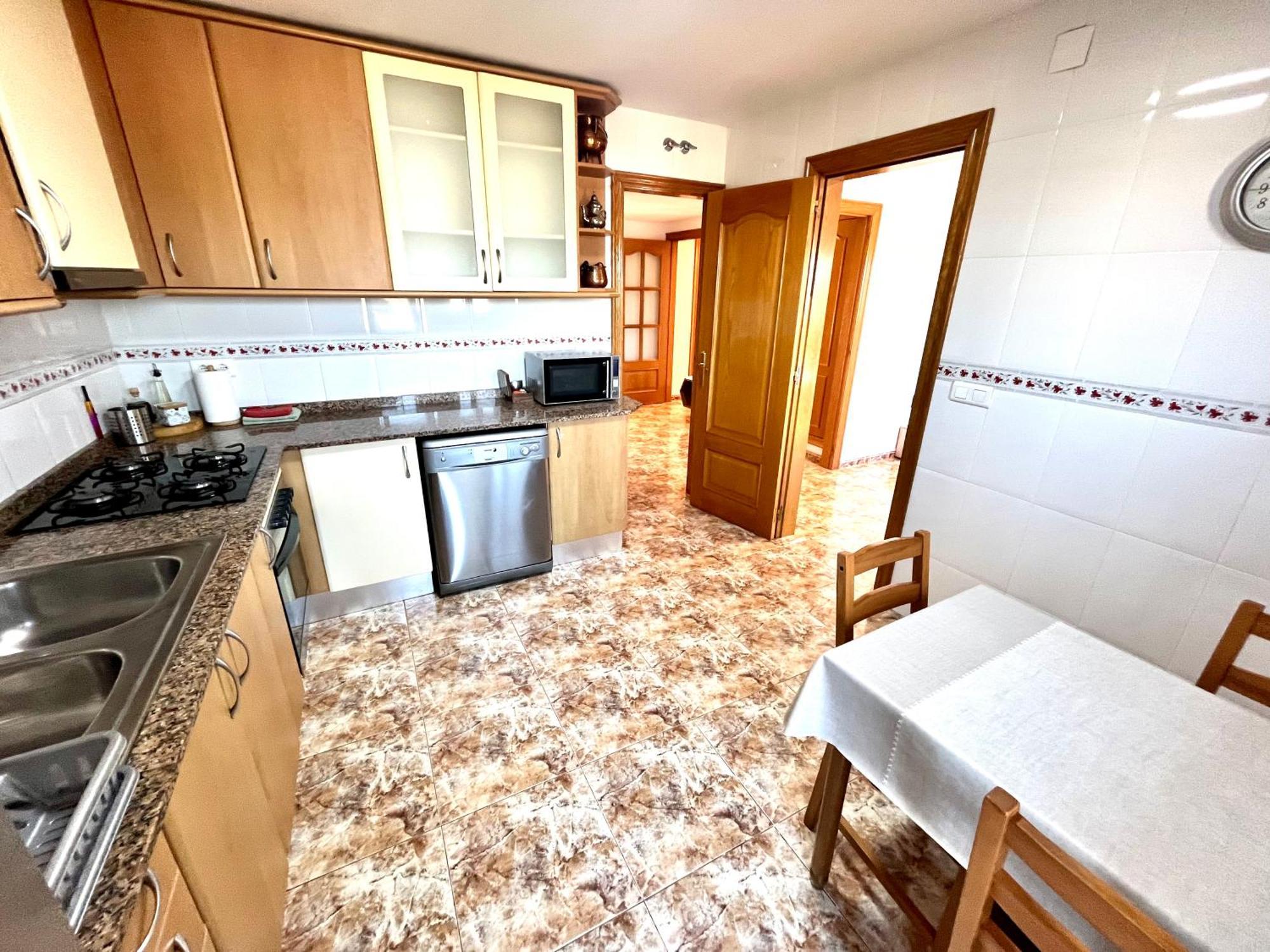 סנט אסטב ססרובירס Amplio Apartamento, 5 Camas מראה חיצוני תמונה